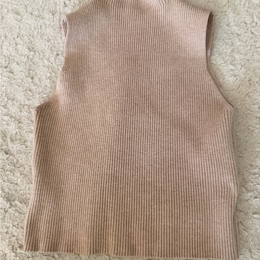 Sleeveless Ribbed Knit Top
